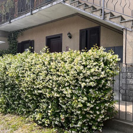 Il Cortile Como Single & Double Room In Apartment No Hotel Exterior foto